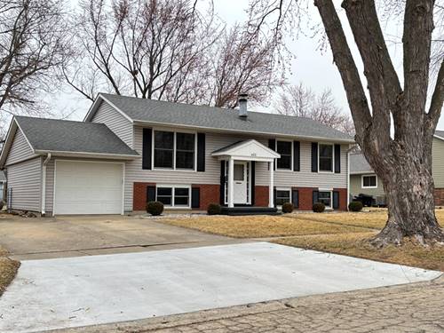 623 Colonial, Dekalb, IL 60115