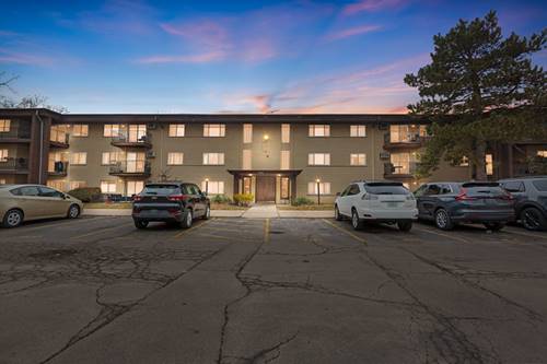525 S Cleveland Unit 208, Arlington Heights, IL 60005
