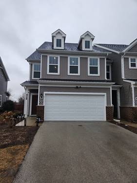 529 Wolverine, Aurora, IL 60502