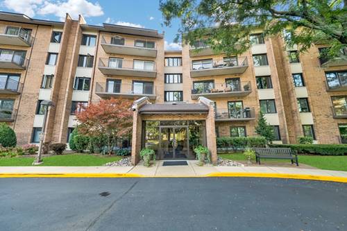 601 Lake Hinsdale Unit 301, Willowbrook, IL 60527