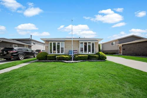 10125 S Komensky, Oak Lawn, IL 60453