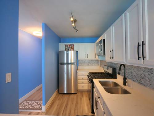 6700 S South Shore Unit 18K, Chicago, IL 60649