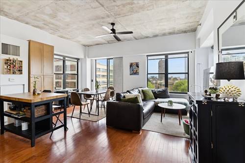 1122 W Catalpa Unit 502, Chicago, IL 60640