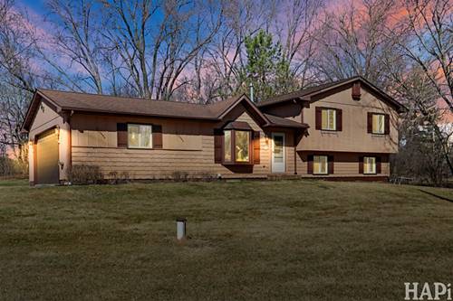 27236 W Northwest, Barrington, IL 60010