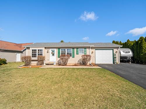 2405 Glen Circle East, Sycamore, IL 60178