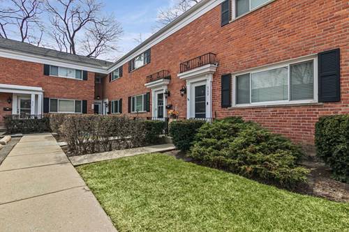 573 Shorely, Barrington, IL 60010