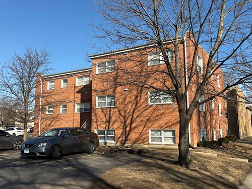 2058 Linden, Waukegan, IL 60085