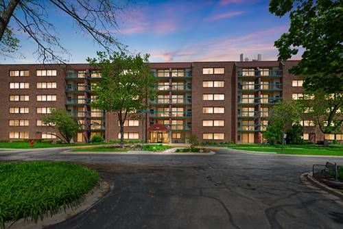 1840 Huntington Unit 203, Hoffman Estates, IL 60169