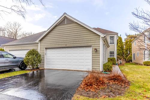 12 Sommerset, Lincolnshire, IL 60069