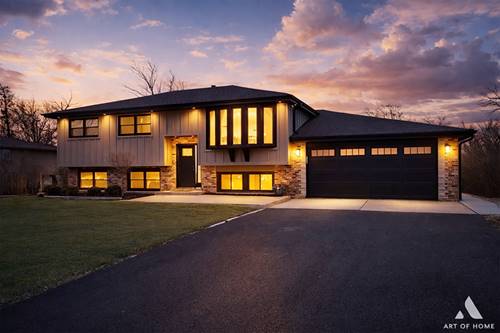 10521 Fitzsimmons, Palos Park, IL 60464