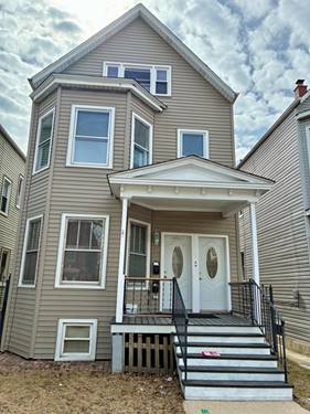 3745 W Diversey Unit ATTIC, Chicago, IL 60647