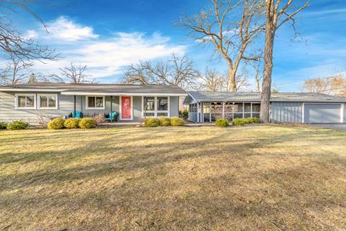 1246 Pinewood, Crystal Lake, IL 60014