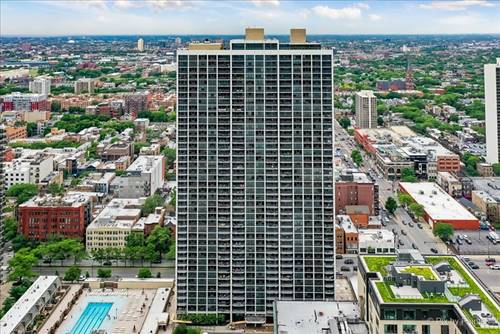 1560 N Sandburg Unit 3206, Chicago, IL 60610