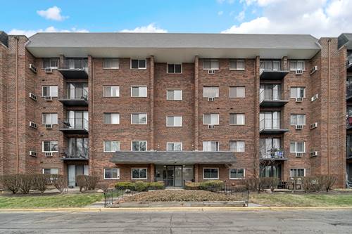 4731 St Joseph Creek Unit 4E, Lisle, IL 60532