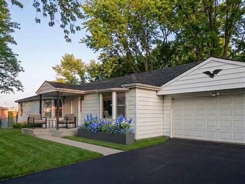 20901 N Catalpa, Deerfield, IL 60015