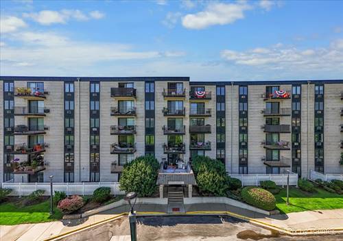 9078 Heathwood Unit 5K, Niles, IL 60714