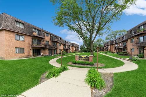 909 S Mckinley Unit 2A, Arlington Heights, IL 60005