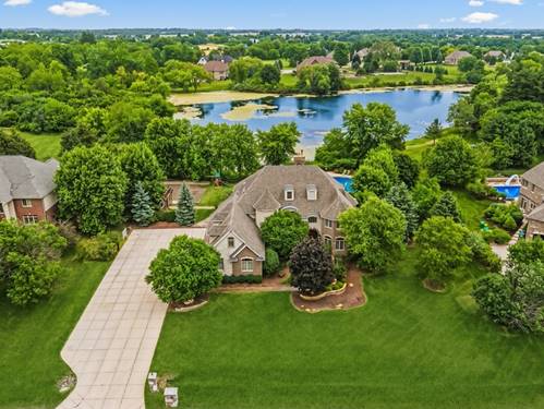 17949 S Crystal Lake, Mokena, IL 60448