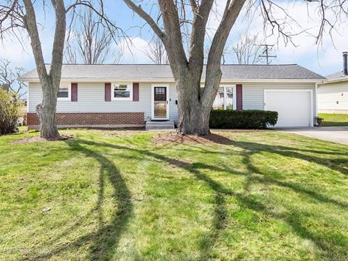 390 Arrowhead, Carol Stream, IL 60188