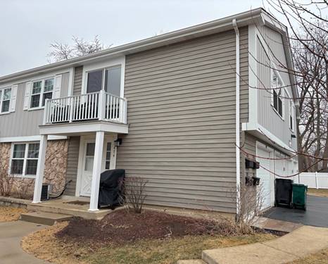 1474 Timber Unit D, Wheaton, IL 60189