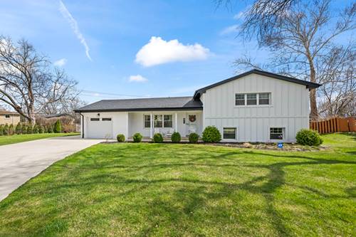 671 Hazel, Roselle, IL 60172