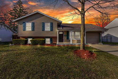 272 E Wrightwood, Glendale Heights, IL 60139