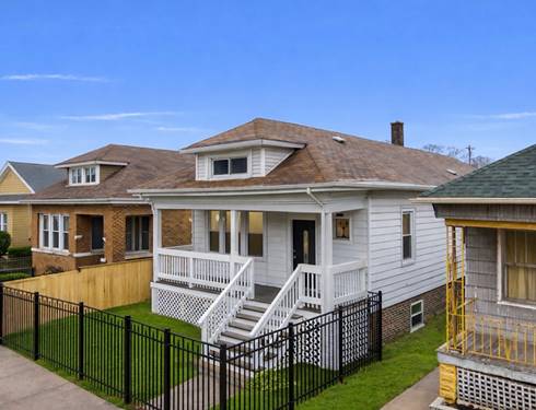 8418 S Essex, Chicago, IL 60617