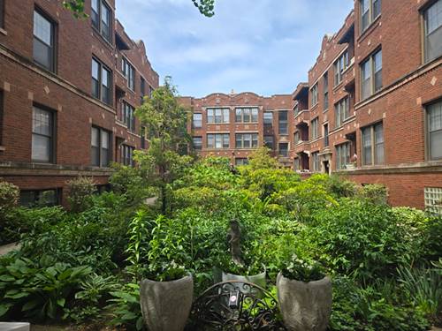 1128 W Pratt Unit 1N, Chicago, IL 60626