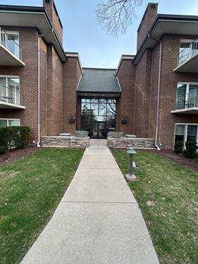 4 Oak Brook Club Unit G205, Oak Brook, IL 60523