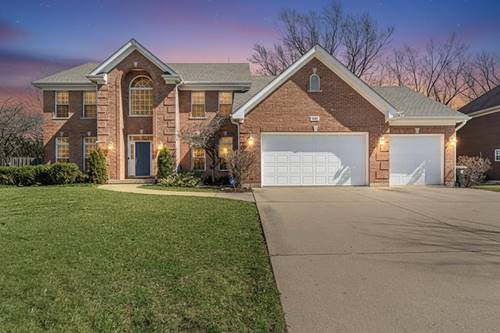 385 N Chalary, Palatine, IL 60067