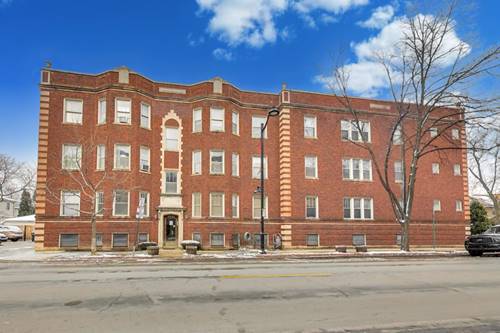 36 Harrison Unit 2, Oak Park, IL 60304
