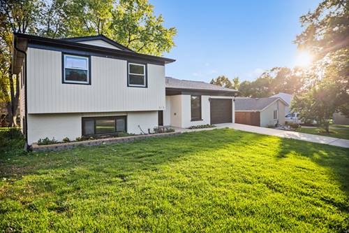 615 Nolan, Glendale Heights, IL 60139