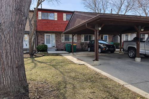 1527 Mohawk, Wheeling, IL 60090