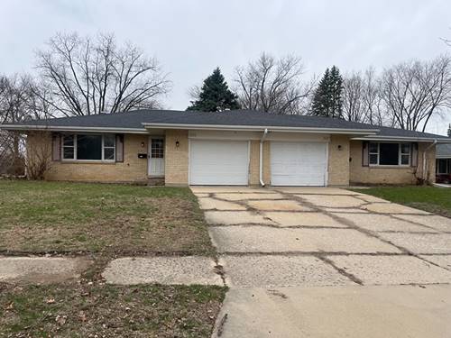 2221 Denver, Rockford, IL 61108