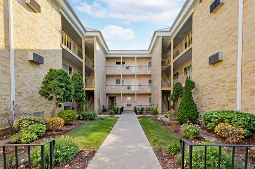 7201 W Wellington Unit F1, Elmwood Park, IL 60707