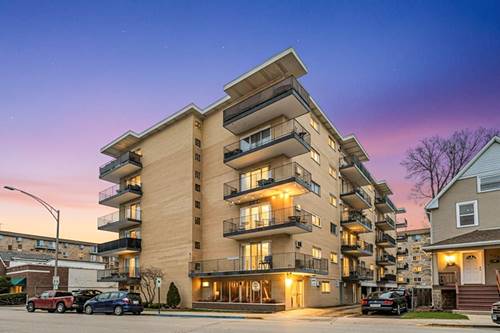 320 Circle Unit 404, Forest Park, IL 60130