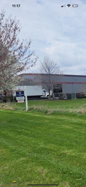 225 Commercial, Yorkville, IL 60560