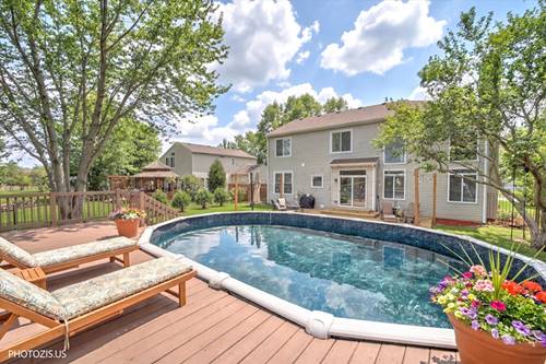 617 Carnation, Oswego, IL 60543