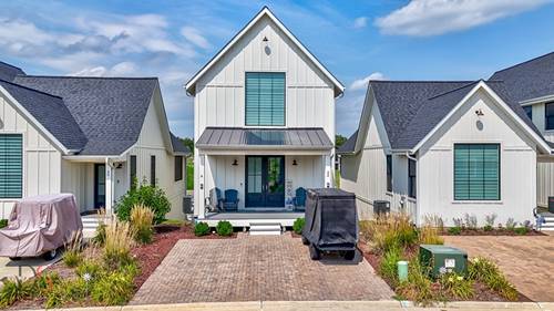 32 Waterside, Ottawa, IL 61350