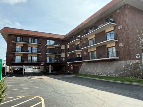 9520 Mayfield Unit 212, Oak Lawn, IL 60453