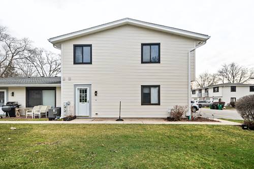 119 Brewster Unit A, Bloomingdale, IL 60108
