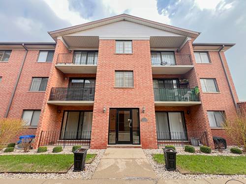 8422 W Catalpa Unit 202, Chicago, IL 60656