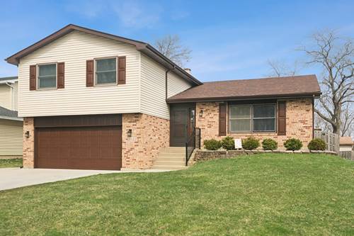 1032 W Park, Bartlett, IL 60103