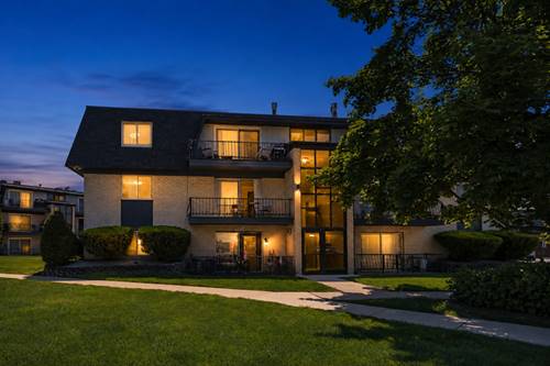11124 S 84th Unit 2A, Palos Hills, IL 60465