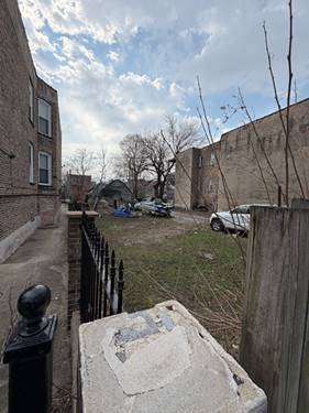 4021 W Jackson, Chicago, IL 60624