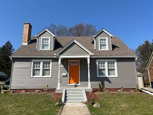 302 Hubbard, Elgin, IL 60123