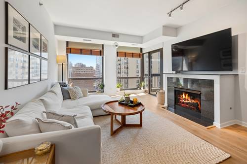 1212 N Wells Unit 1602, Chicago, IL 60610