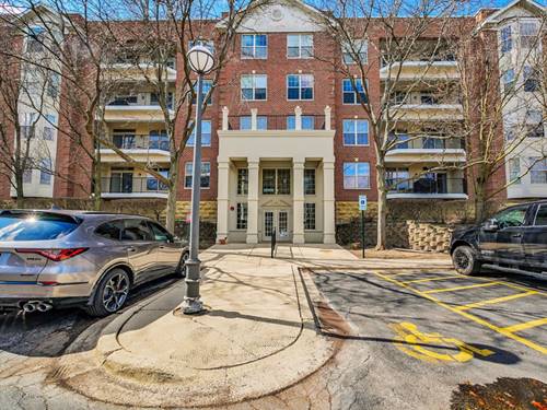 3135 Town Square Unit 104, Rolling Meadows, IL 60008