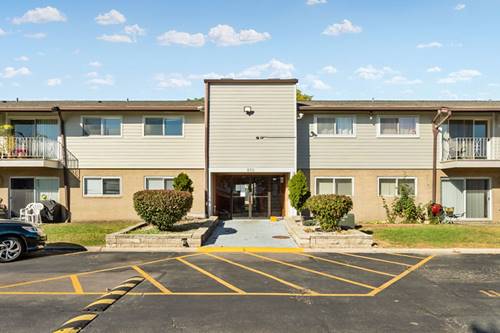 850 E Old Willow Unit 108, Prospect Heights, IL 60070
