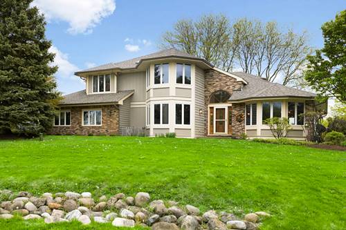 5N191 Fox Bluff, St. Charles, IL 60175